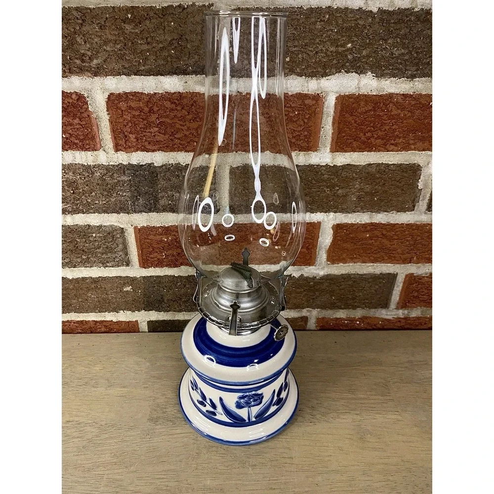 Vtg. Lamplight Farms Blue& White Ceramic Oil Lamp. 13